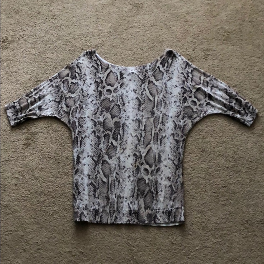 3/4 sleeve sweater